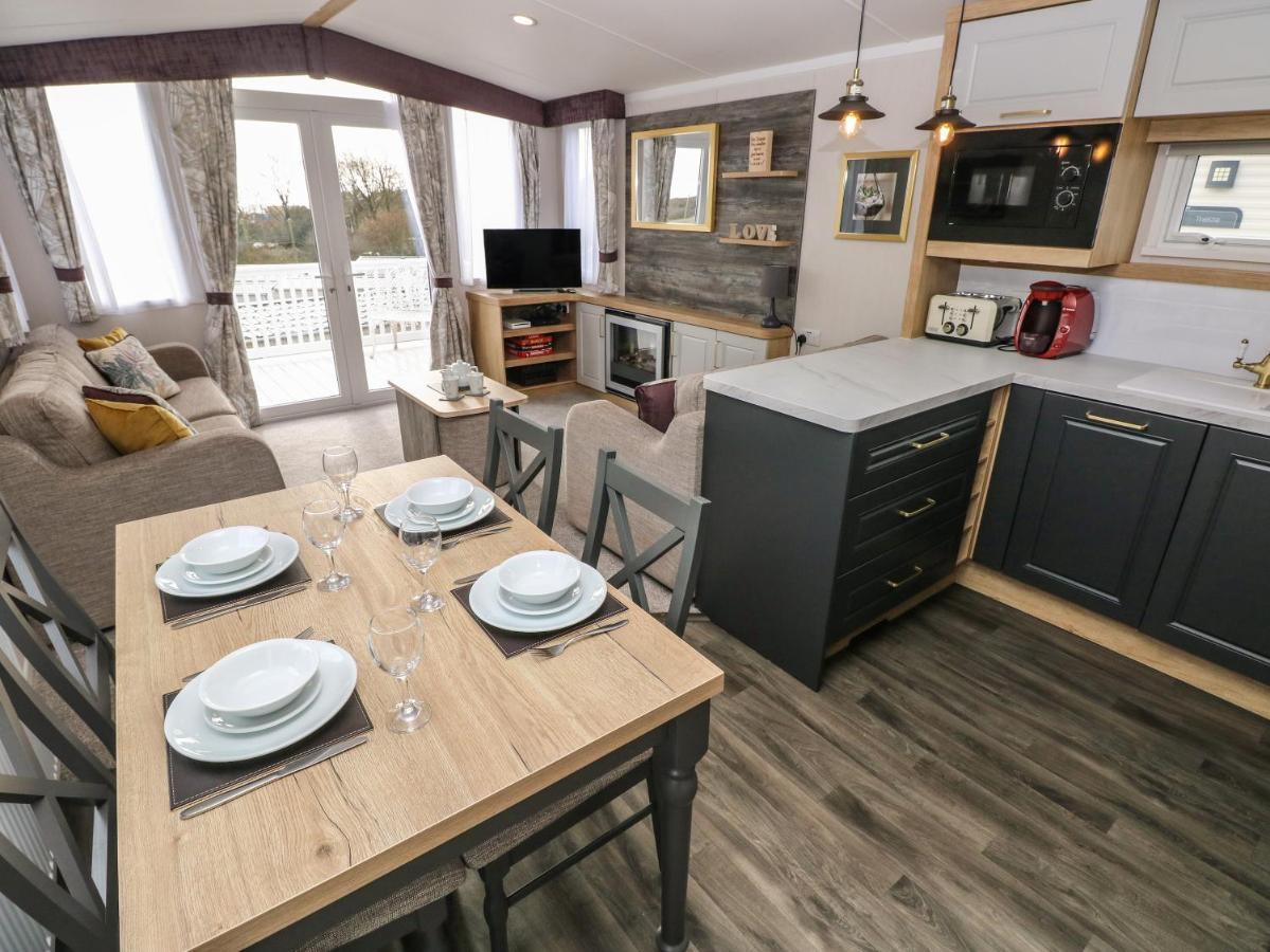 Villa Castleview 22 à Carmarthen Extérieur photo